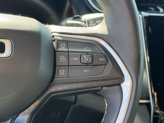 2024 Jeep Grand Cherokee L Laredo X 4x4