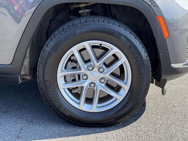 2024 Jeep Grand Cherokee L Laredo X 4x4