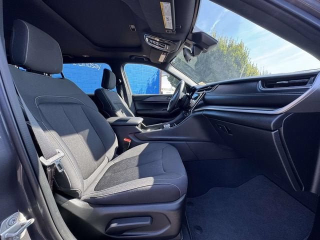 2024 Jeep Grand Cherokee L Laredo X 4x4
