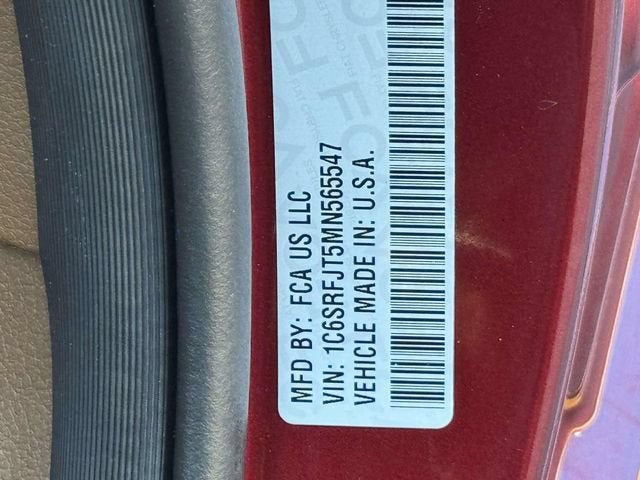2021 RAM 1500 Laramie Crew Cab 4x4 5'7" Box