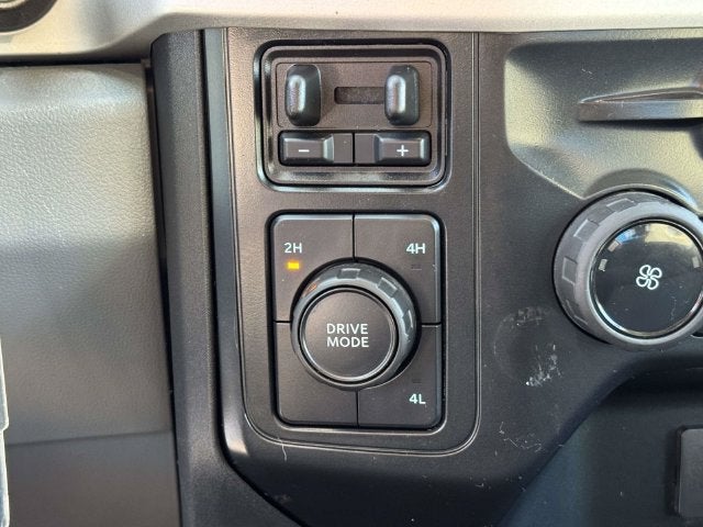 2026 Ford Super Duty F-350 DRW XL