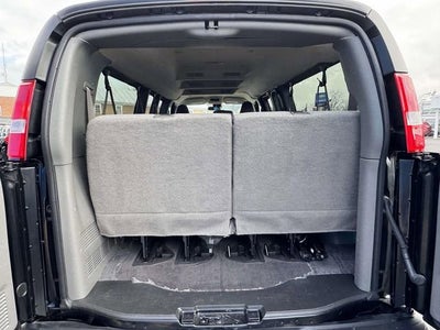 2025 Chevrolet Express Passenger 1LT