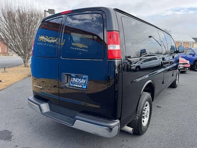 2025 Chevrolet Express Passenger 1LT