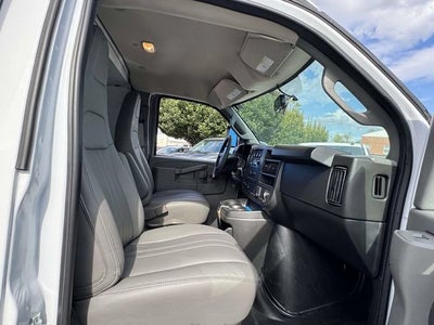 2026 Chevrolet Express Cutaway 3500 1WT
