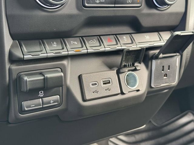 2024 Chevrolet Silverado 2500 HD Custom