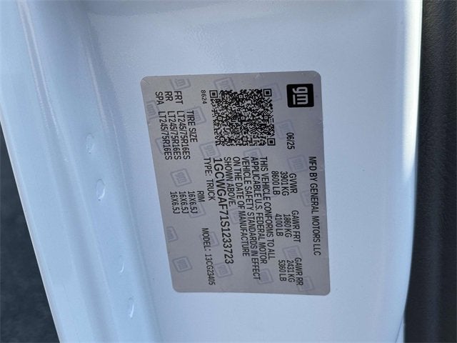 2025 Chevrolet Express Cargo 2500 WT