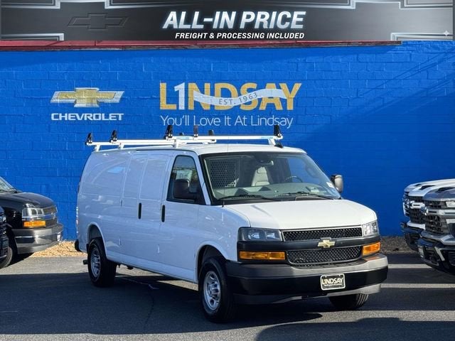 2026 Chevrolet Express 2500 Extended Work Van HD's photo