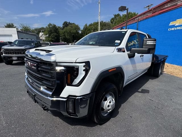2024 GMC Sierra 3500 HD Chassis Cab Pro