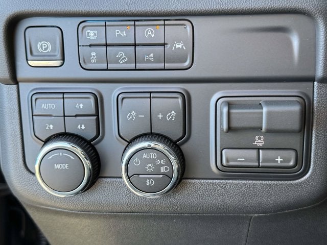 2027 Chevrolet Suburban Z71 - Photo 20