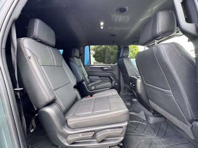 2025 Chevrolet Suburban RST