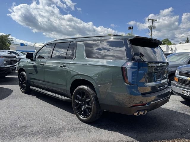 2025 Chevrolet Suburban RST