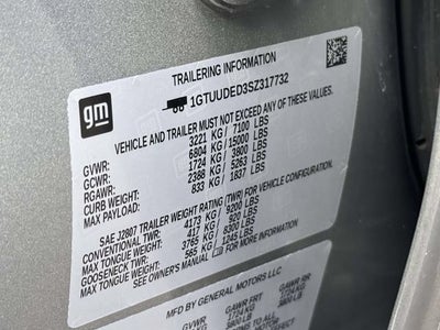 2025 GMC Sierra 1500 SLT