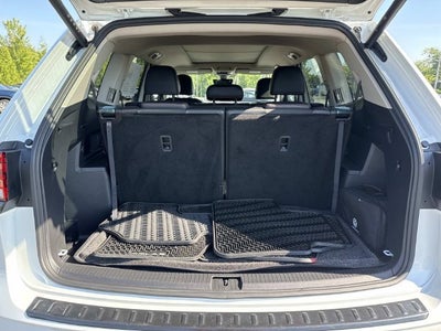 2024 Volkswagen Atlas 2.0T Peak Edition SEL