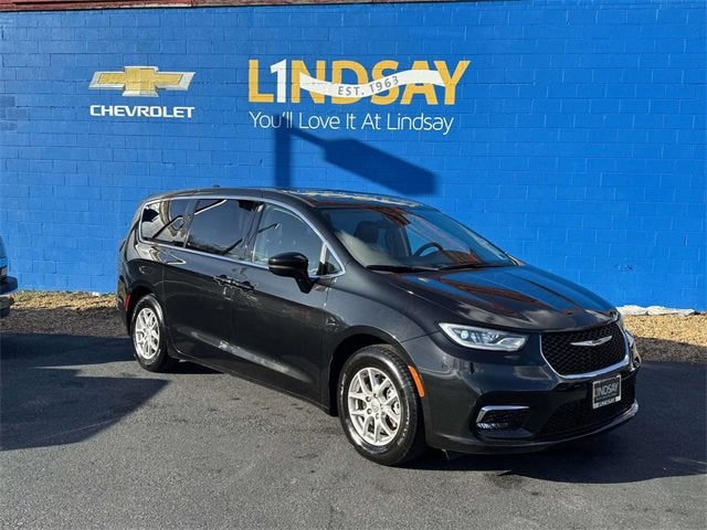 2023 Chrysler Pacifica Touring L