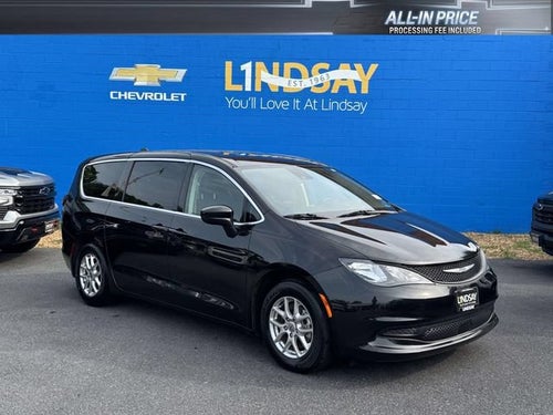 2023 Chrysler Voyager LX