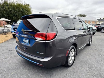 2018 Chrysler Pacifica Hybrid Limited