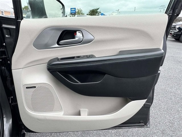 2018 Chrysler Pacifica Hybrid Limited