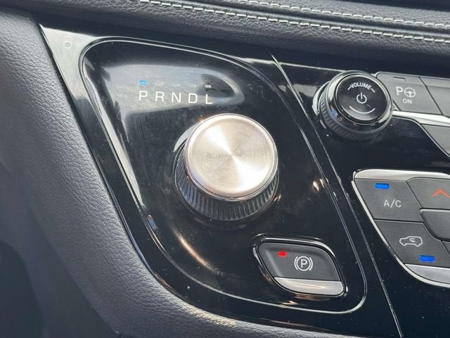 2024 Chrysler Pacifica Hybrid S Appearance Pkg