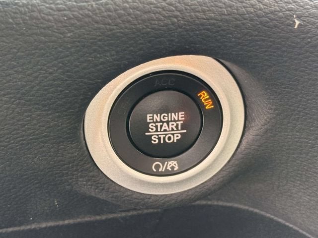 2024 Chrysler Pacifica Hybrid S Appearance Pkg