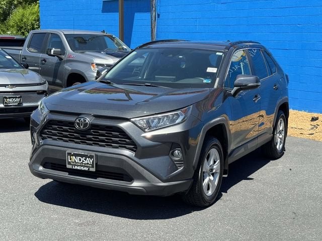 2020 Toyota RAV4 XLE