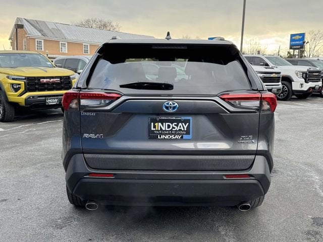 2020 Toyota RAV4 Hybrid XLE