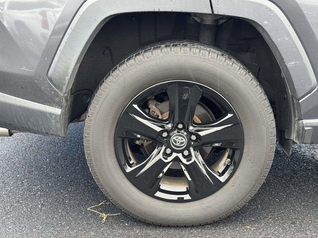 2020 Toyota RAV4 Hybrid XLE