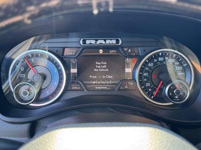 2022 RAM 3500 Big Horn Crew Cab 4x4 8' Box