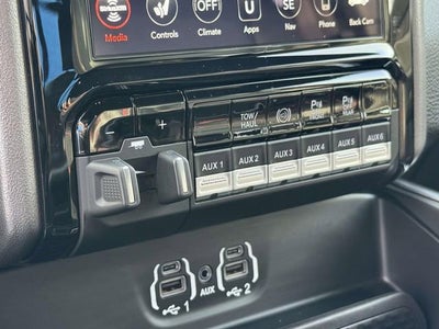 2021 RAM 2500 Big Horn Crew Cab 4x4 6'4" Box