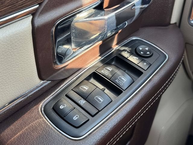 2018 RAM 2500 Laramie Crew Cab 4x4 6'4" Box