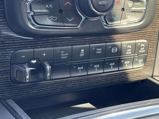 2018 RAM 2500 Limited Crew Cab 4x4 6'4" Box