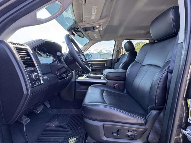 2018 RAM 2500 Laramie Mega Cab 4x4 6'4" Box