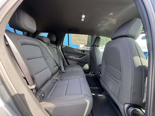 2027 Chevrolet Equinox LT - Photo 10