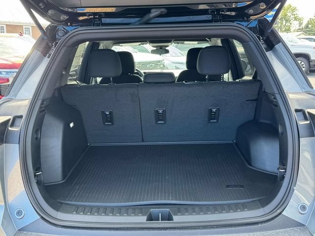 2027 Chevrolet Equinox LT - Photo 11