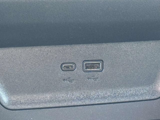 2027 Chevrolet Equinox LT - Photo 18