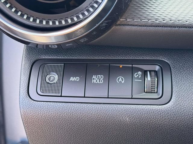 2027 Chevrolet Equinox LT - Photo 21