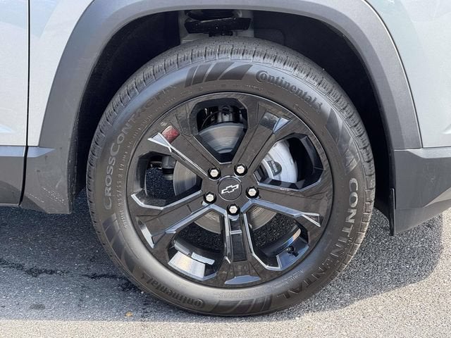 2027 Chevrolet Equinox LT - Photo 7