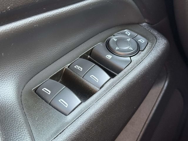 2024 Chevrolet Equinox LT - Photo 21