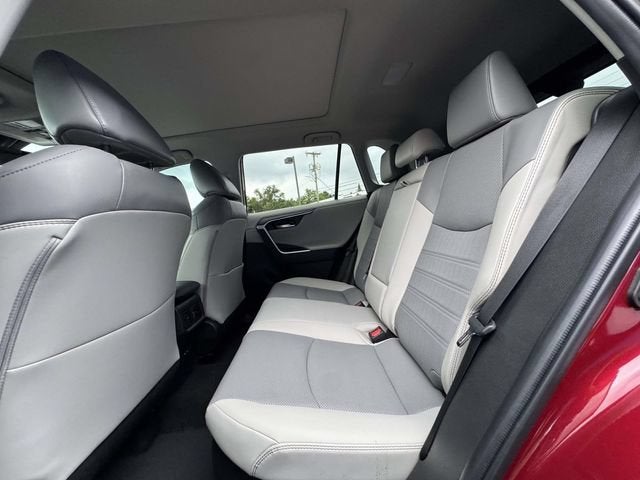 2022 Toyota RAV4 Limited - Photo 12