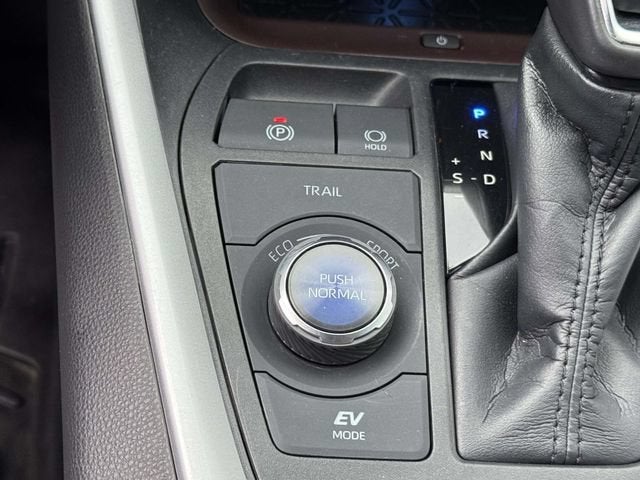 2022 Toyota RAV4 Limited - Photo 21