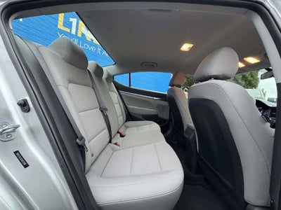 2020 Hyundai Elantra SE