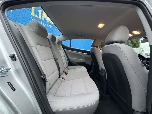 2020 Hyundai Elantra SE