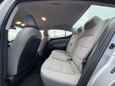 2020 Hyundai Elantra SE