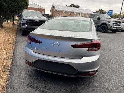 2020 Hyundai Elantra SE