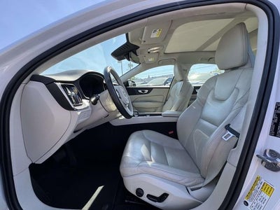 2024 Volvo S60 Core Dark Theme