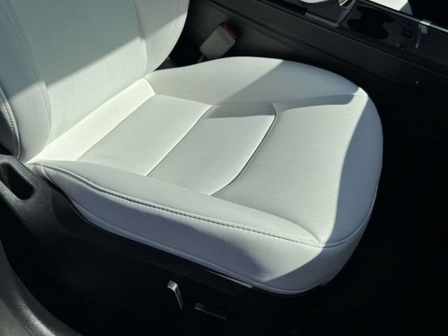 2024 Tesla Model Y Performance