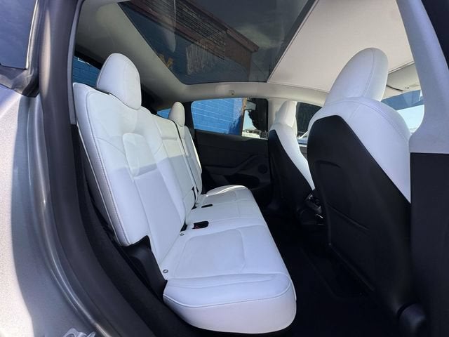 2024 Tesla Model Y Performance