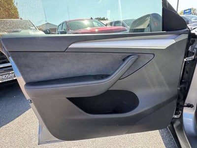 2024 Tesla Model Y Performance
