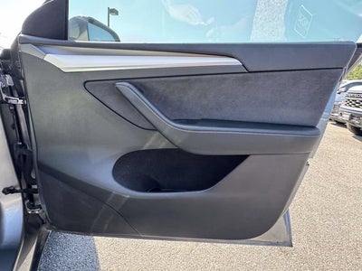 2024 Tesla Model Y Performance