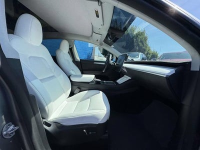 2024 Tesla Model Y Performance