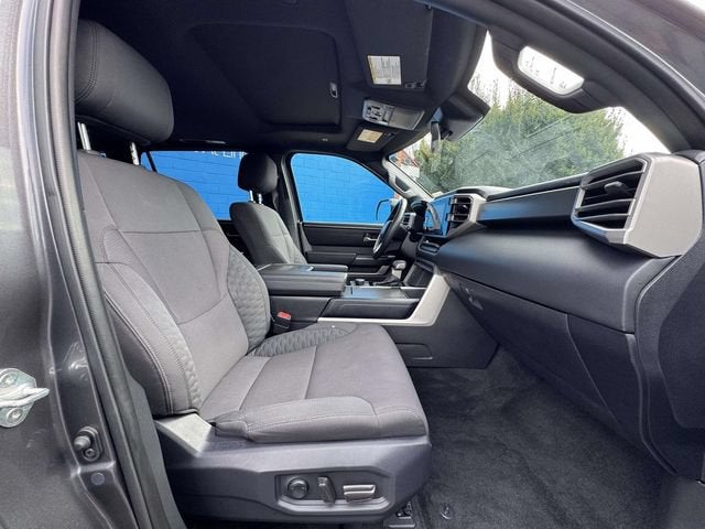 2025 Toyota Sequoia SR5